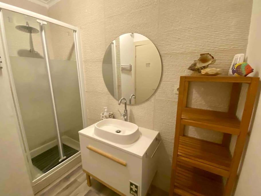 Rocha'S Apartment Remodelado! Na Praia Com Terraco Vila Nova de Gaia Luaran gambar