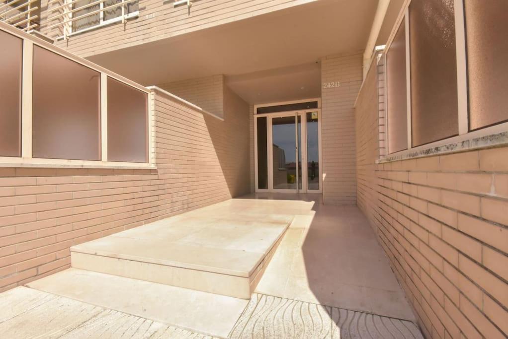 Rocha'S Apartment Remodelado! Na Praia Com Terraco Vila Nova de Gaia Luaran gambar