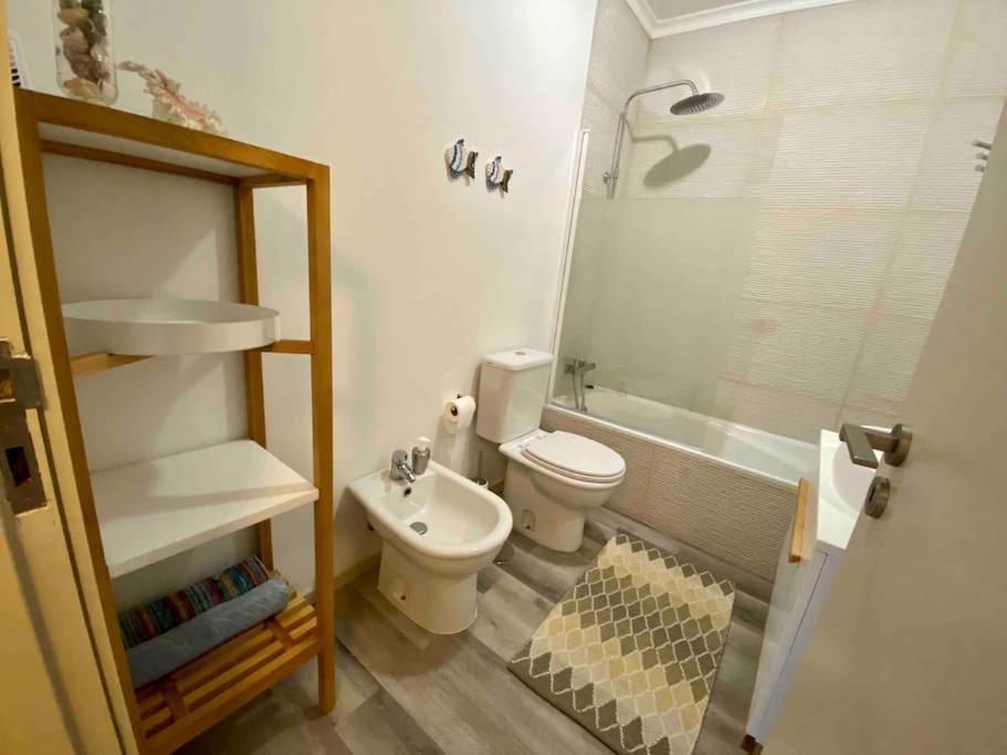 Rocha'S Apartment Remodelado! Na Praia Com Terraco Vila Nova de Gaia Luaran gambar