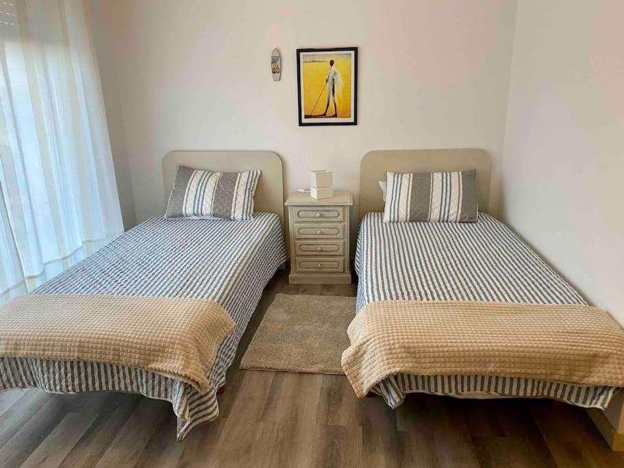 Rocha'S Apartment Remodelado! Na Praia Com Terraco Vila Nova de Gaia Luaran gambar