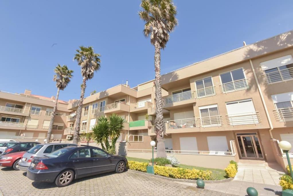 Rocha'S Apartment Remodelado! Na Praia Com Terraco Vila Nova de Gaia Luaran gambar